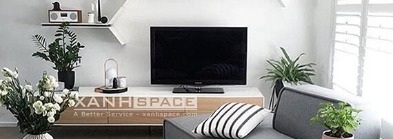 The suit was of double ply rubberized parachute fabric.